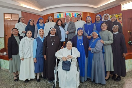 Suore celebrano la Giornata della Vita Consacrata in Perù